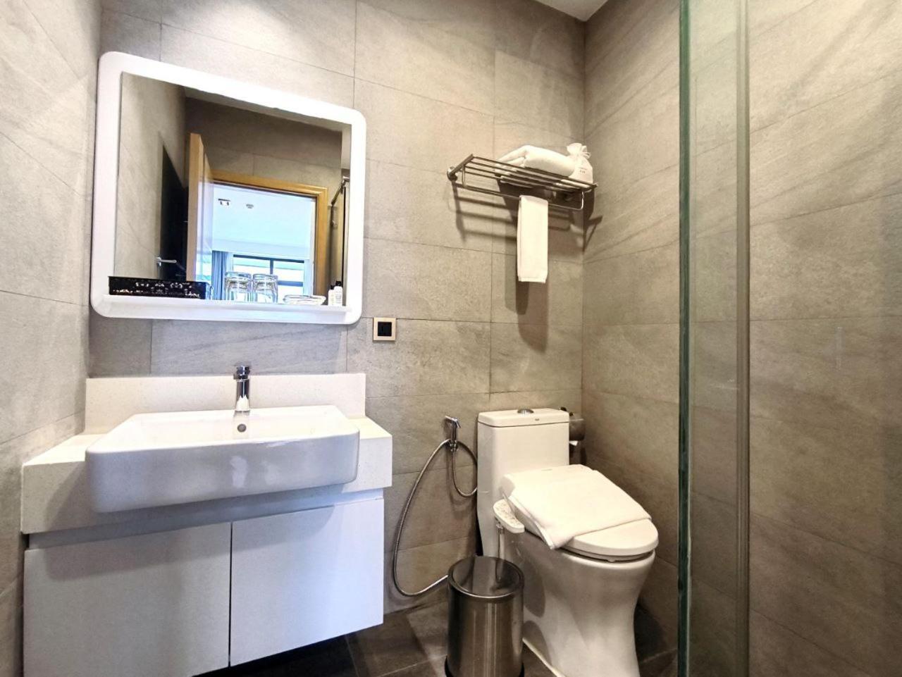 פנום פן The View Serviced Residence 豪景日式酒店公寓 מראה חיצוני תמונה